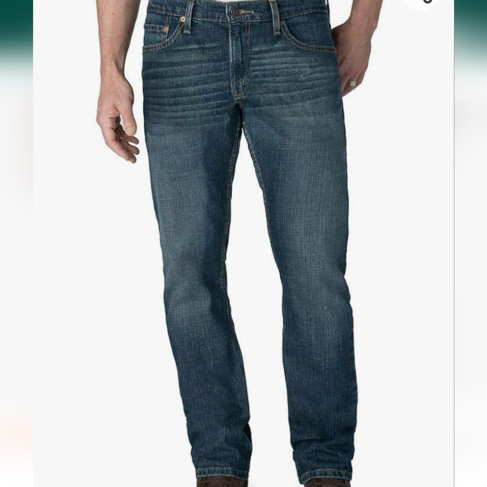 Signature Levi Strauss athletic jeans 34/30